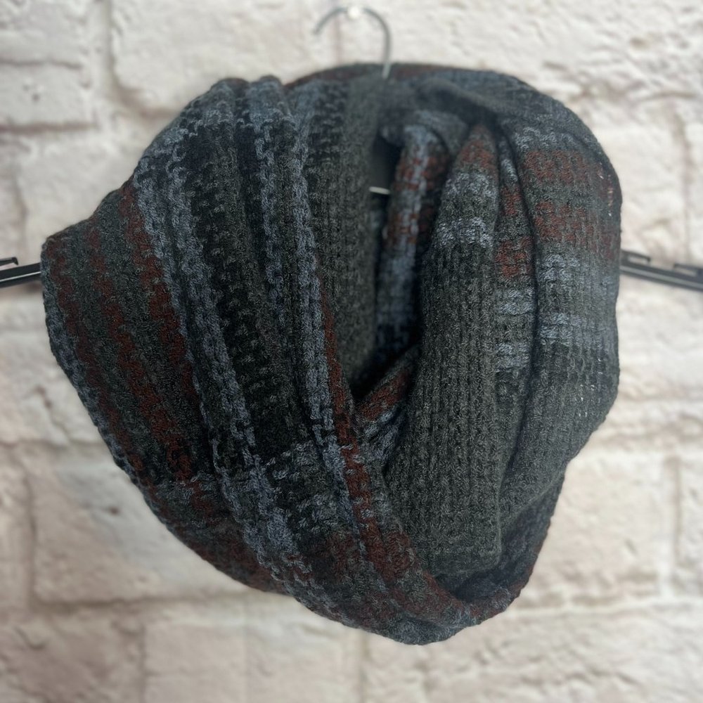 Modena Plaid‎ Infinity Scarf